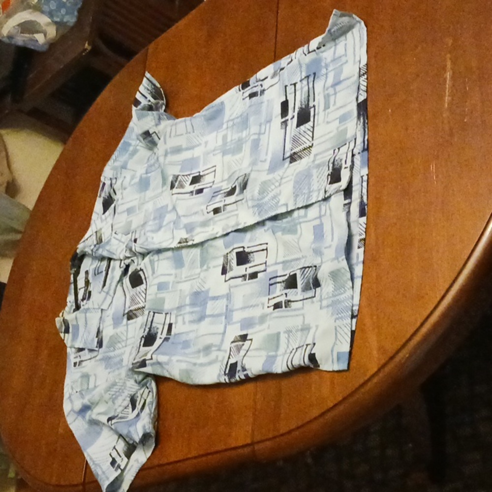 XXL Men's Shirt (100% nylon) no wrinkles